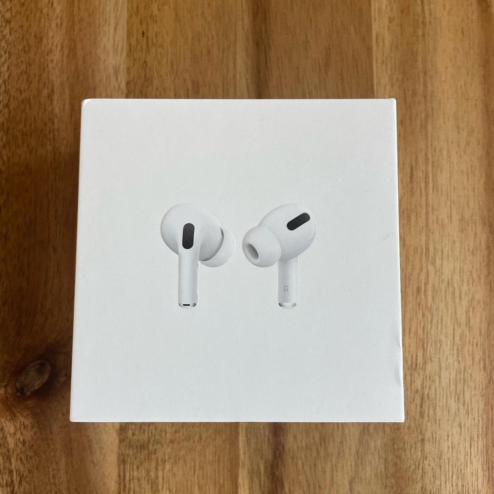 Apple AirPods Pro with MagSafe charging case